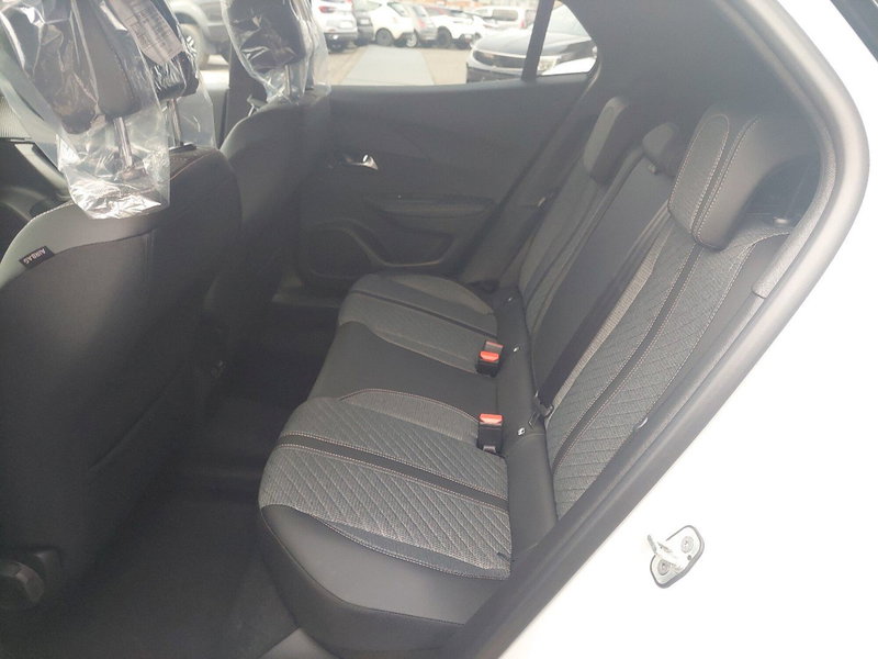 Peugeot 2008 nuova a Parma (10)