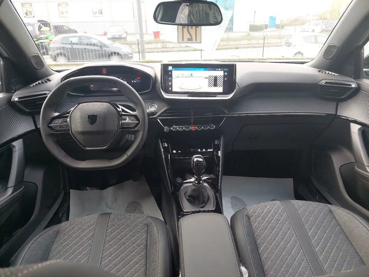 Peugeot 2008 nuova a Parma (11)
