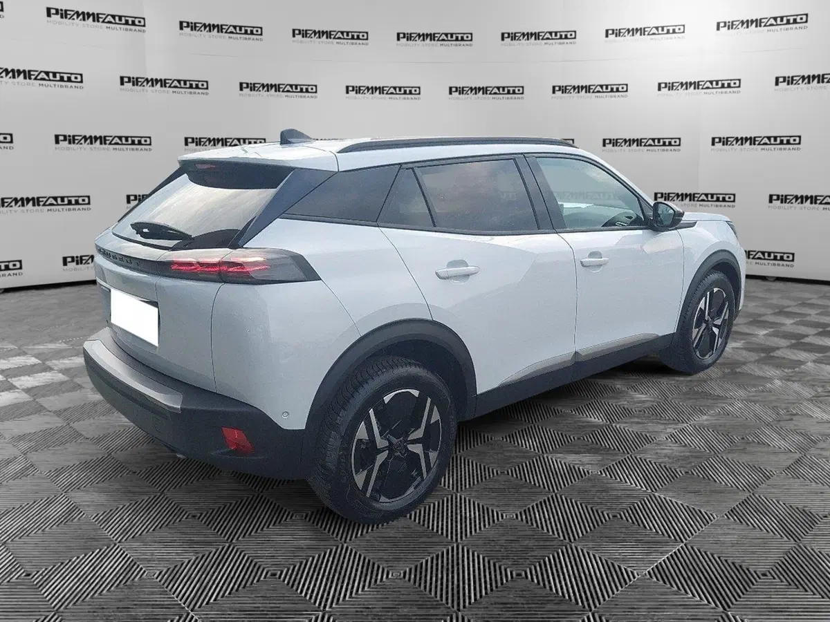 Peugeot 2008 nuova a Parma (5)