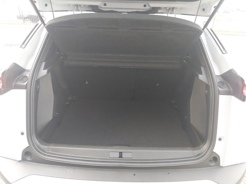 Peugeot 2008 nuova a Parma (9)