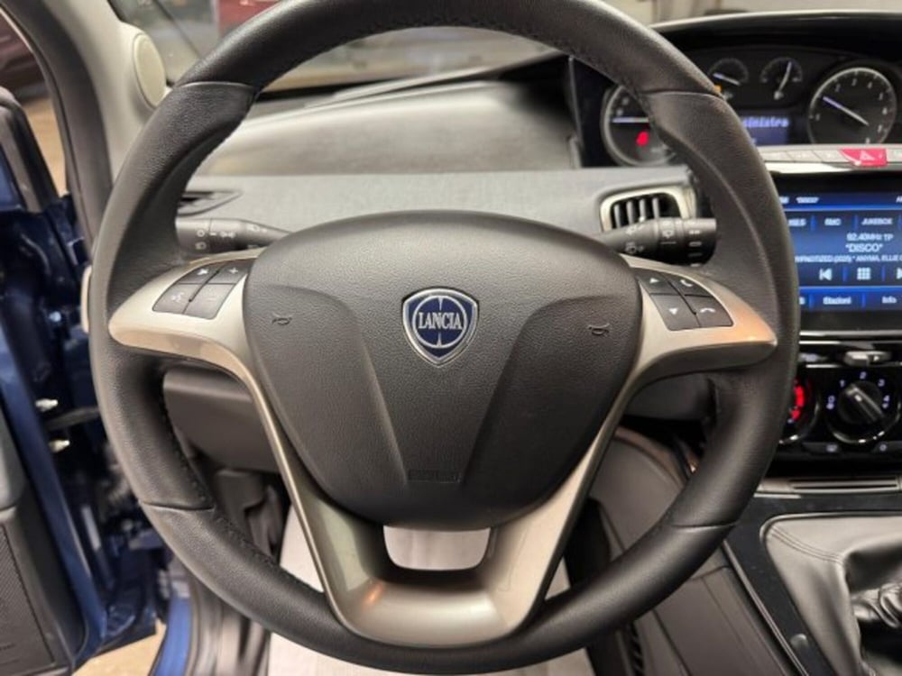 Lancia Ypsilon usata a Biella (10)