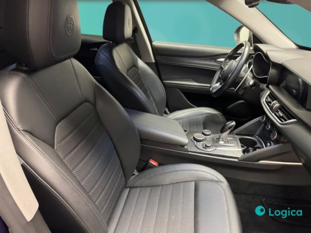 Alfa Romeo Stelvio usata a Biella (14)
