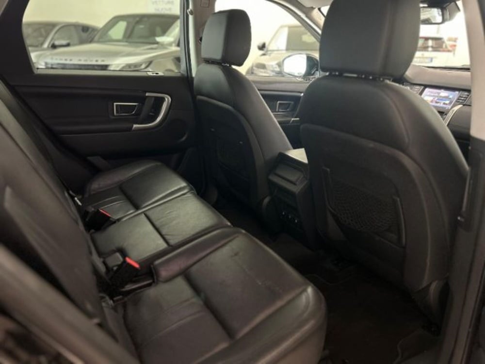 Land Rover Discovery Sport usata a Modena (7)