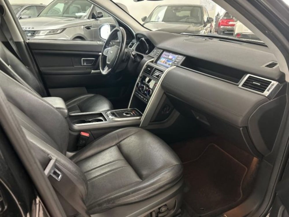 Land Rover Discovery Sport usata a Modena (8)