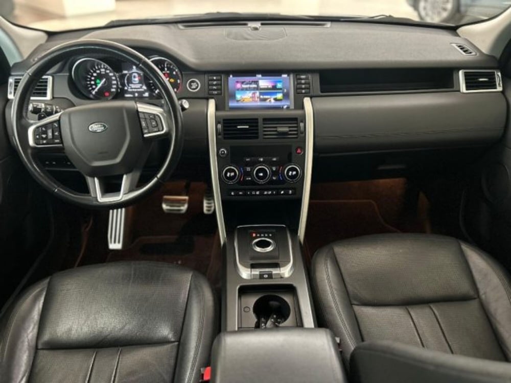 Land Rover Discovery Sport usata a Modena (9)