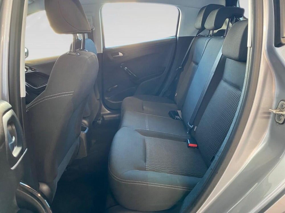 Peugeot 208 usata a Torino (8)