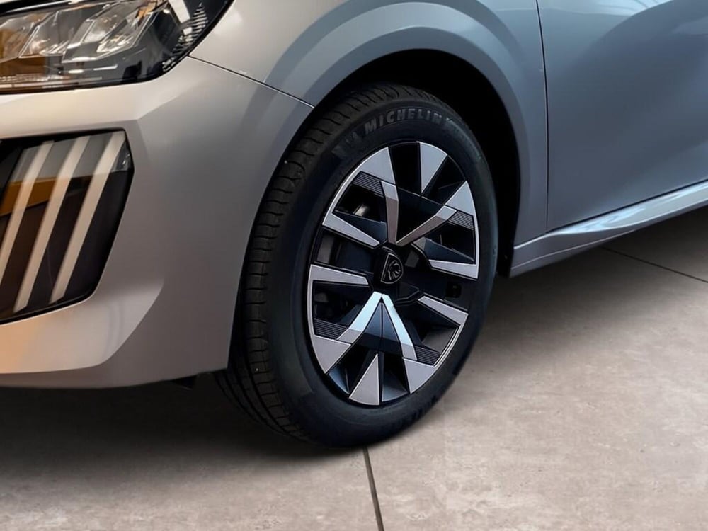 Peugeot 208 nuova a Torino (15)