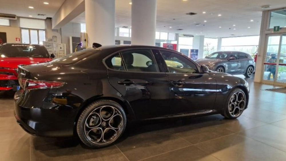 Alfa Romeo Giulia nuova a Modena
