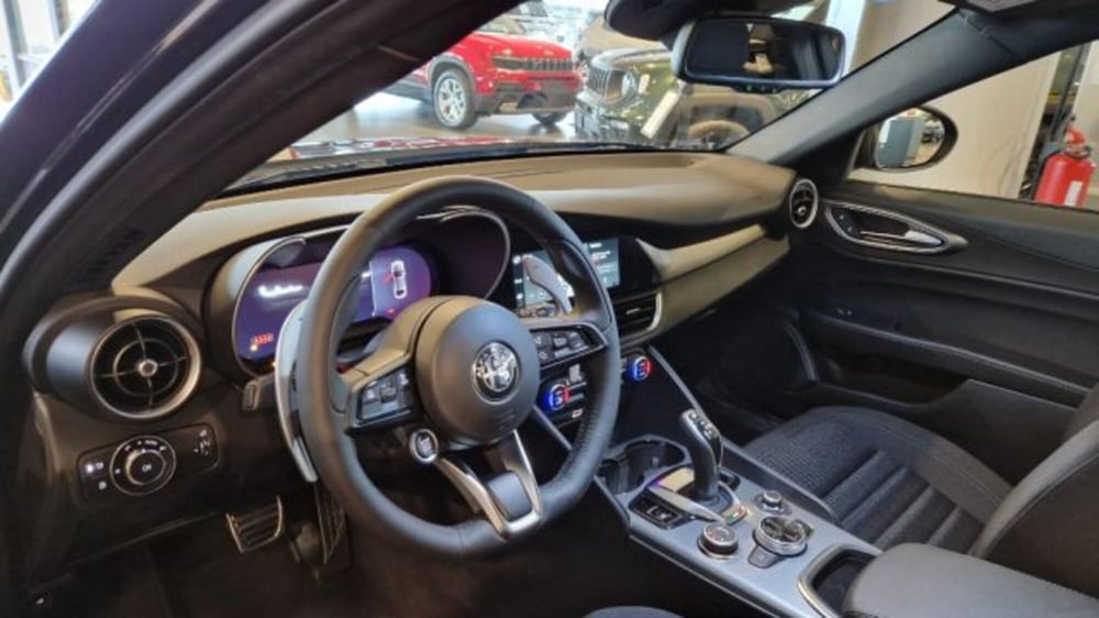 Alfa Romeo Giulia nuova a Modena (4)