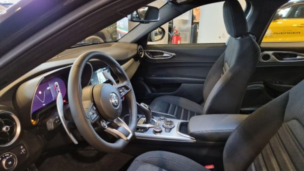 Alfa Romeo Giulia nuova a Modena (5)