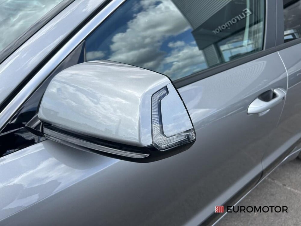 Kia Niro nuova a Bari (10)