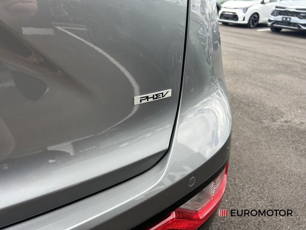 Kia Niro nuova a Bari (14)