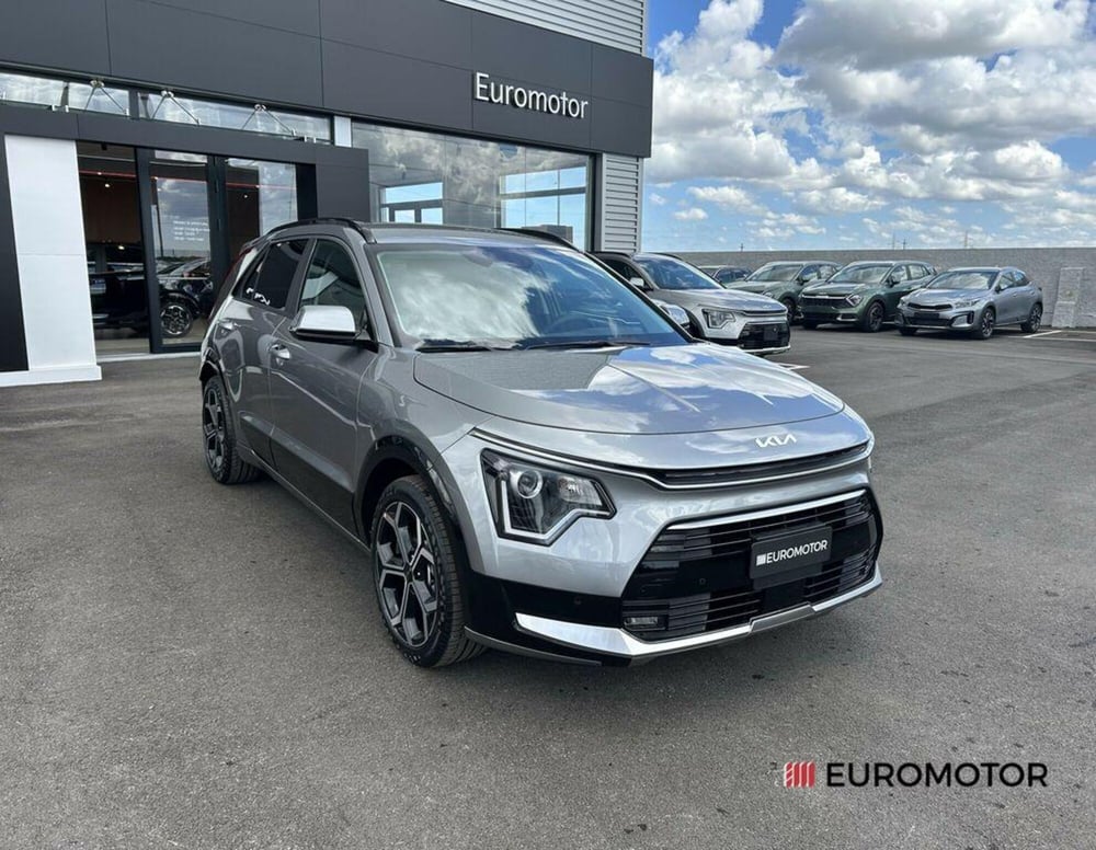 Kia Niro nuova a Bari (3)