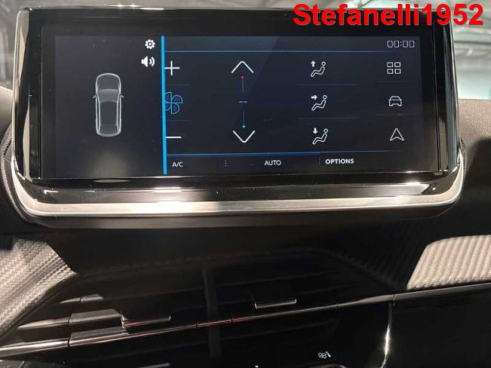Peugeot 2008 nuova a Bologna (12)