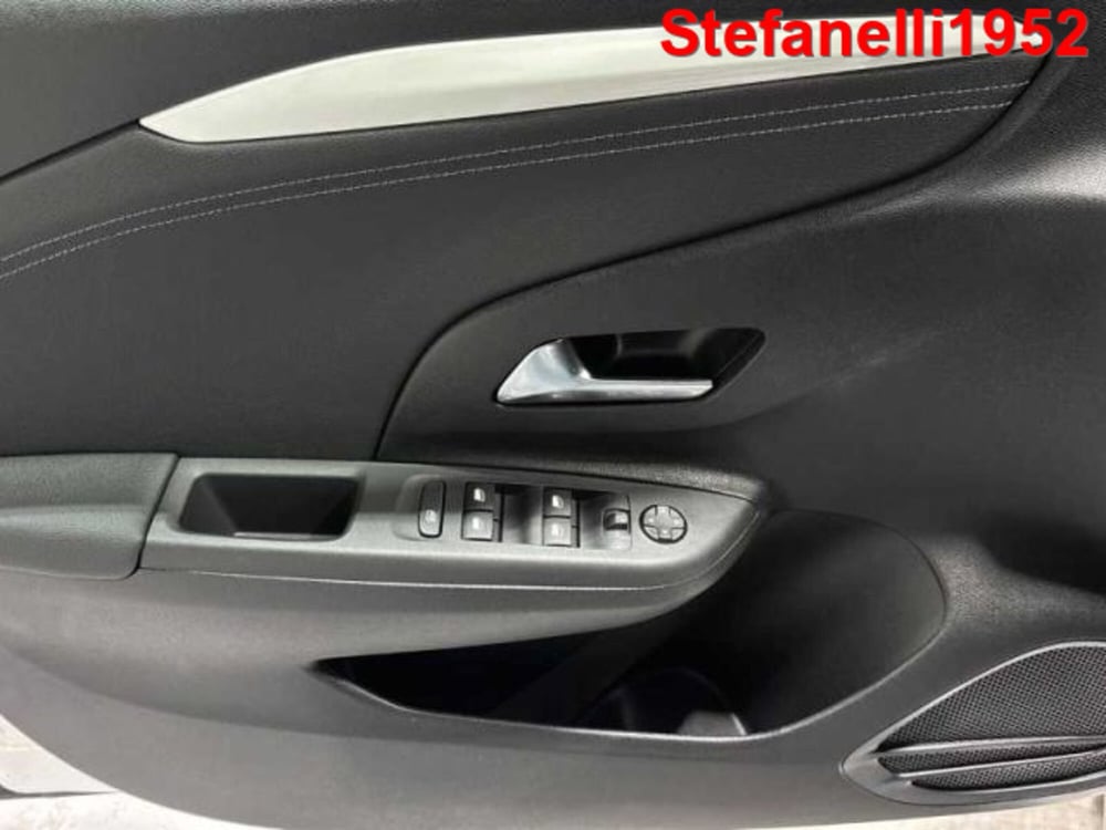 Opel Corsa nuova a Bologna (10)