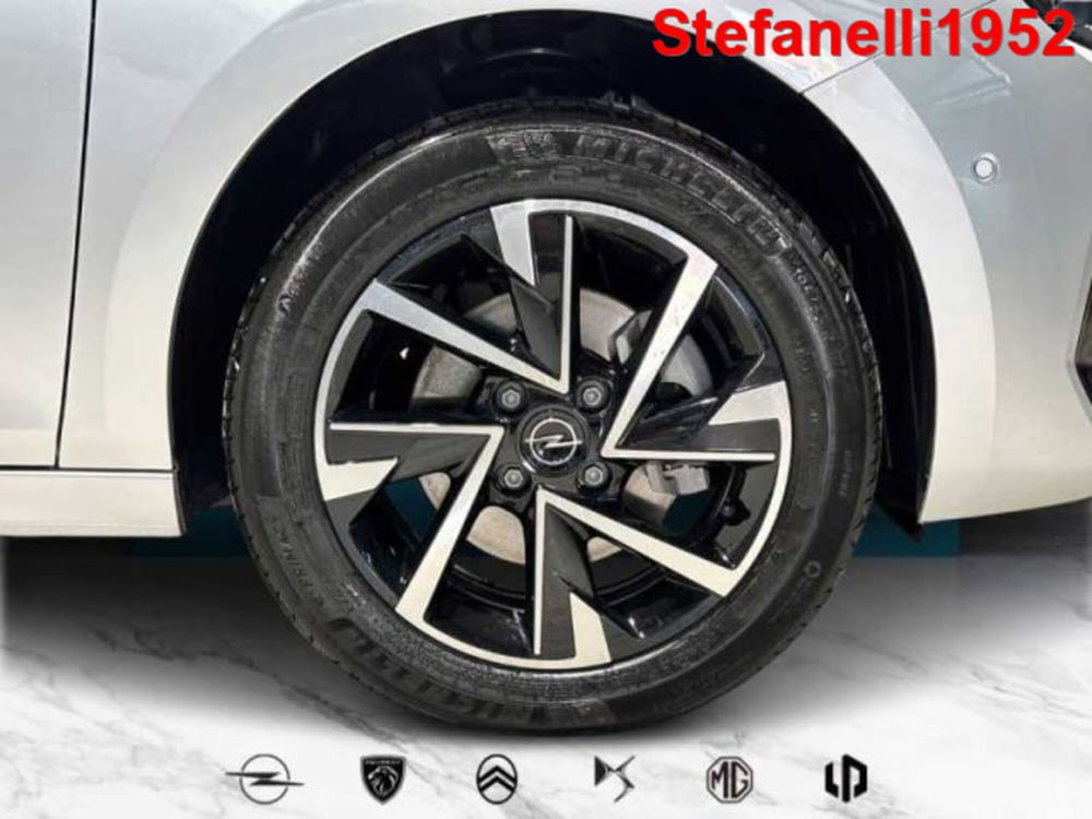 Opel Corsa nuova a Bologna (8)