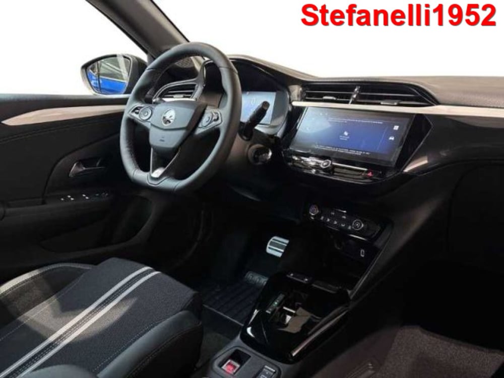 Opel Corsa nuova a Bologna (15)
