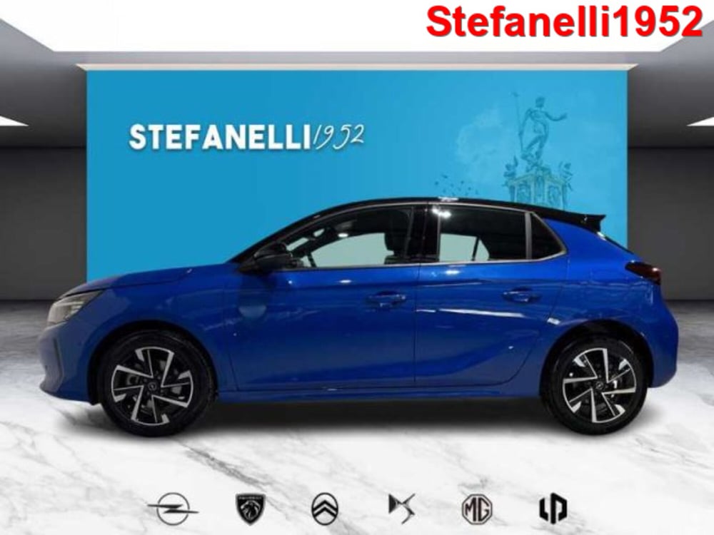 Opel Corsa nuova a Bologna (3)