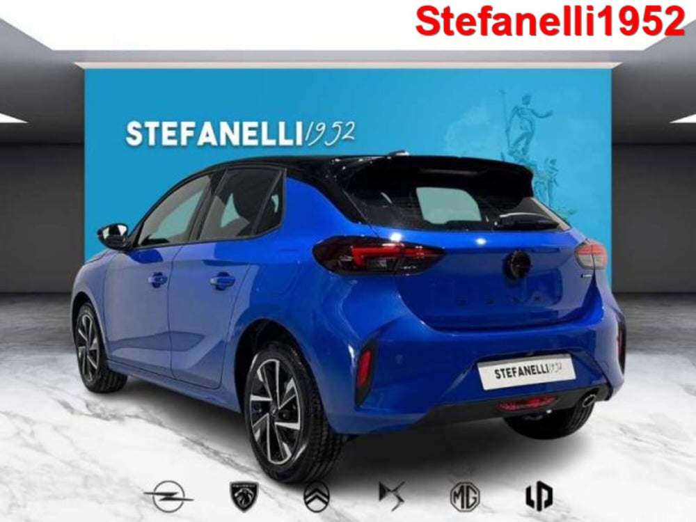Opel Corsa nuova a Bologna (5)