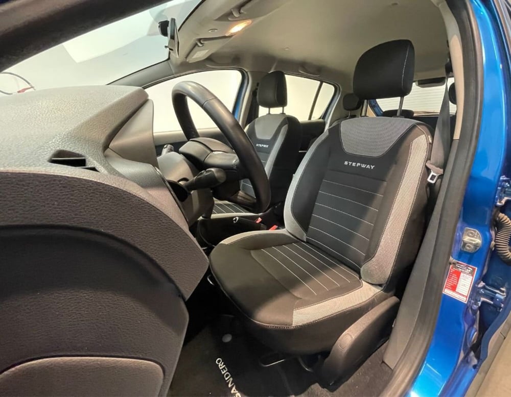 Dacia Sandero usata a Ferrara (12)