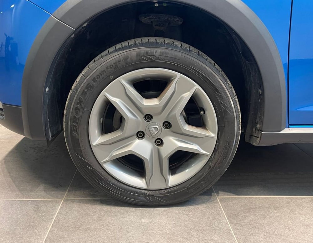 Dacia Sandero usata a Ferrara (15)