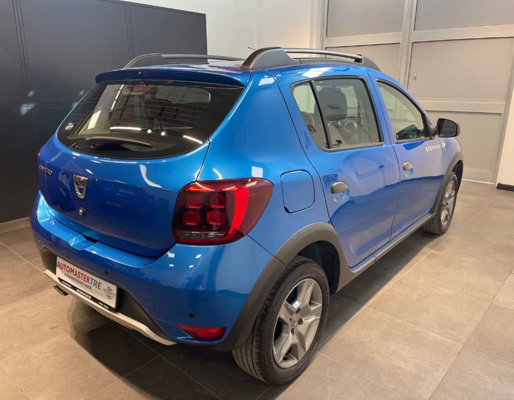 Dacia Sandero usata a Ferrara (17)
