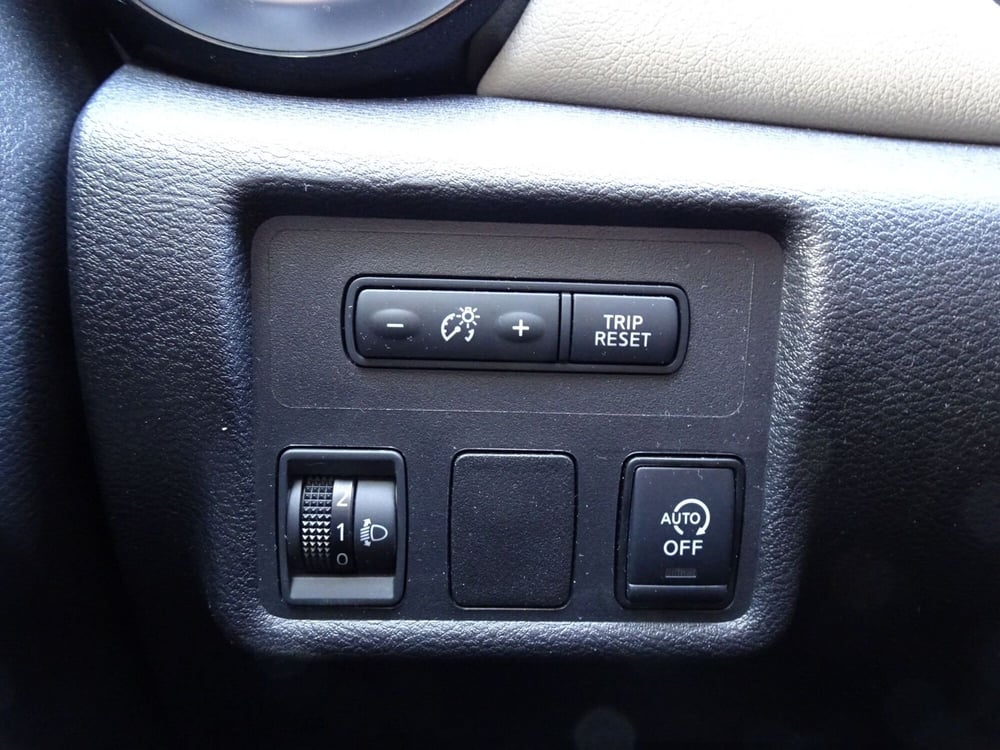 Nissan Micra usata a Treviso (16)