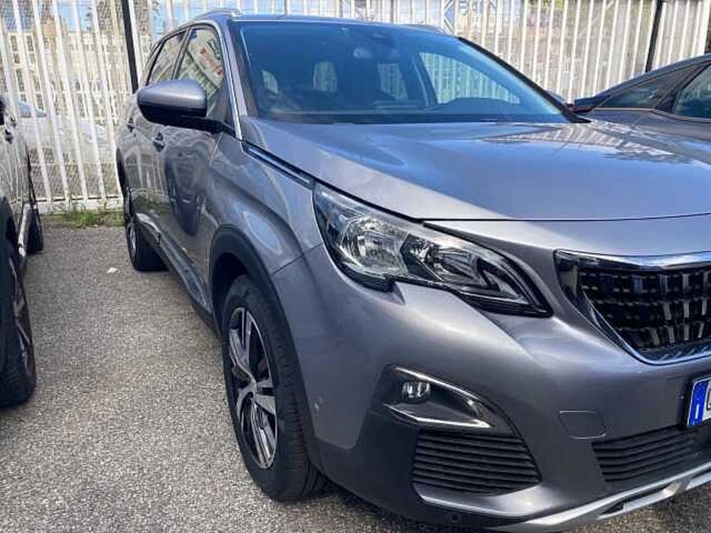 Peugeot 5008 usata a Messina
