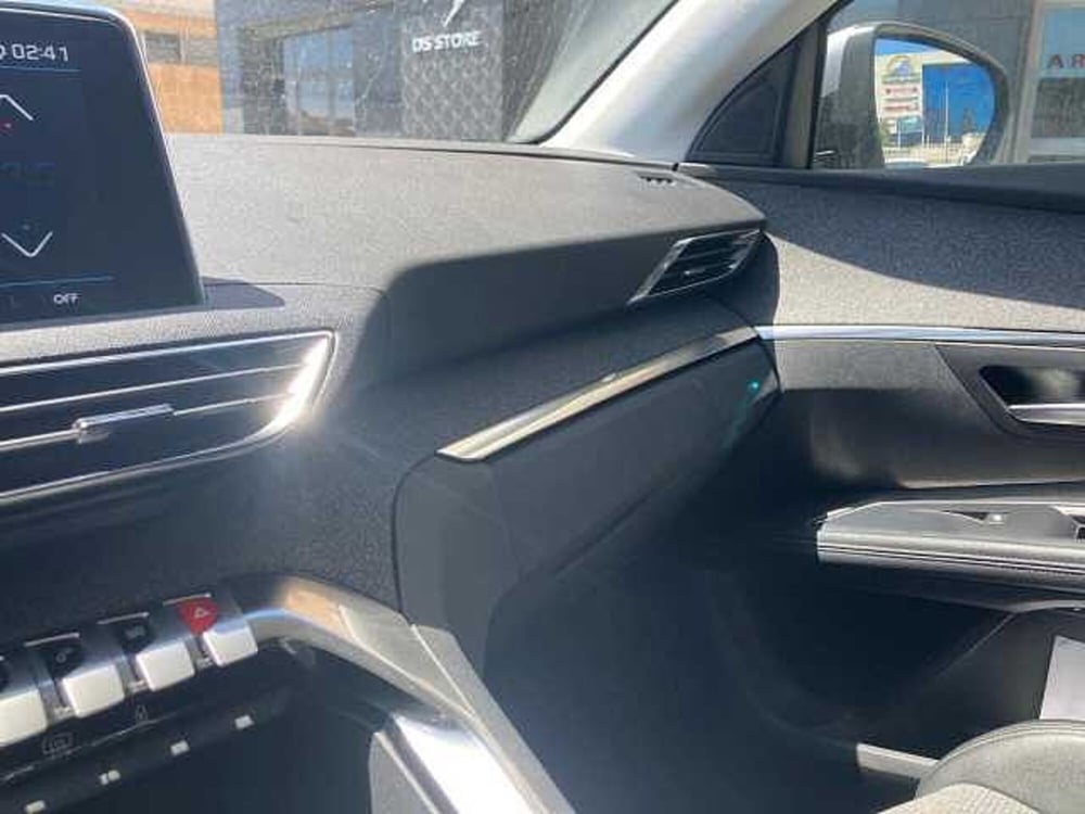 Peugeot 5008 usata a Messina (17)