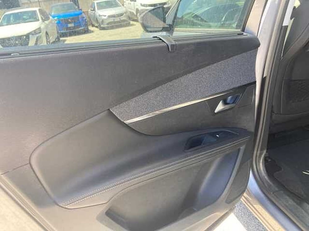Peugeot 5008 usata a Messina (19)