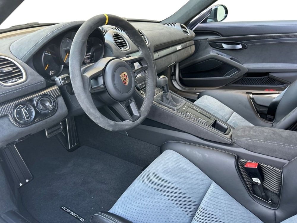 Porsche 718 Boxster  nuova a Bari (10)