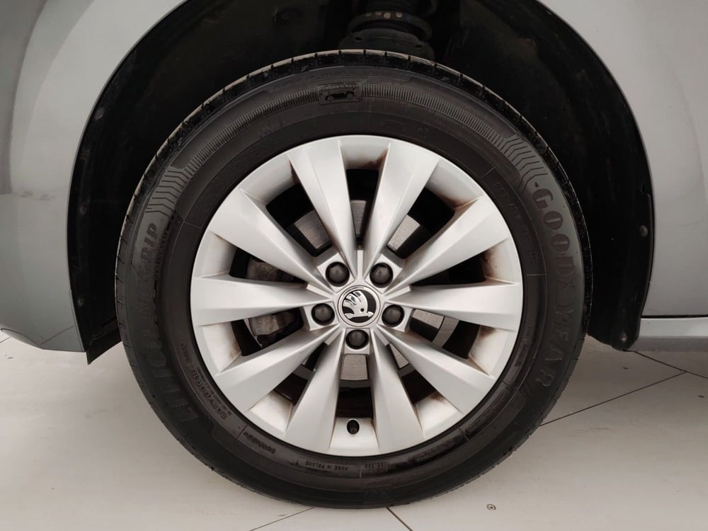 Skoda Kamiq usata a Massa-Carrara (6)
