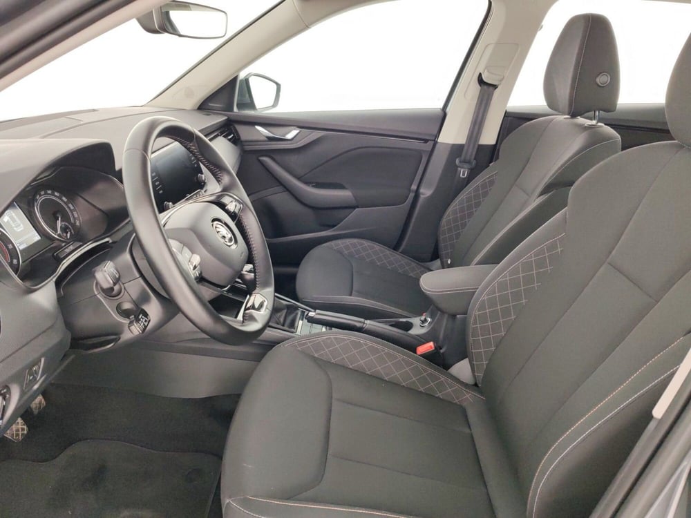 Skoda Kamiq usata a Massa-Carrara (7)