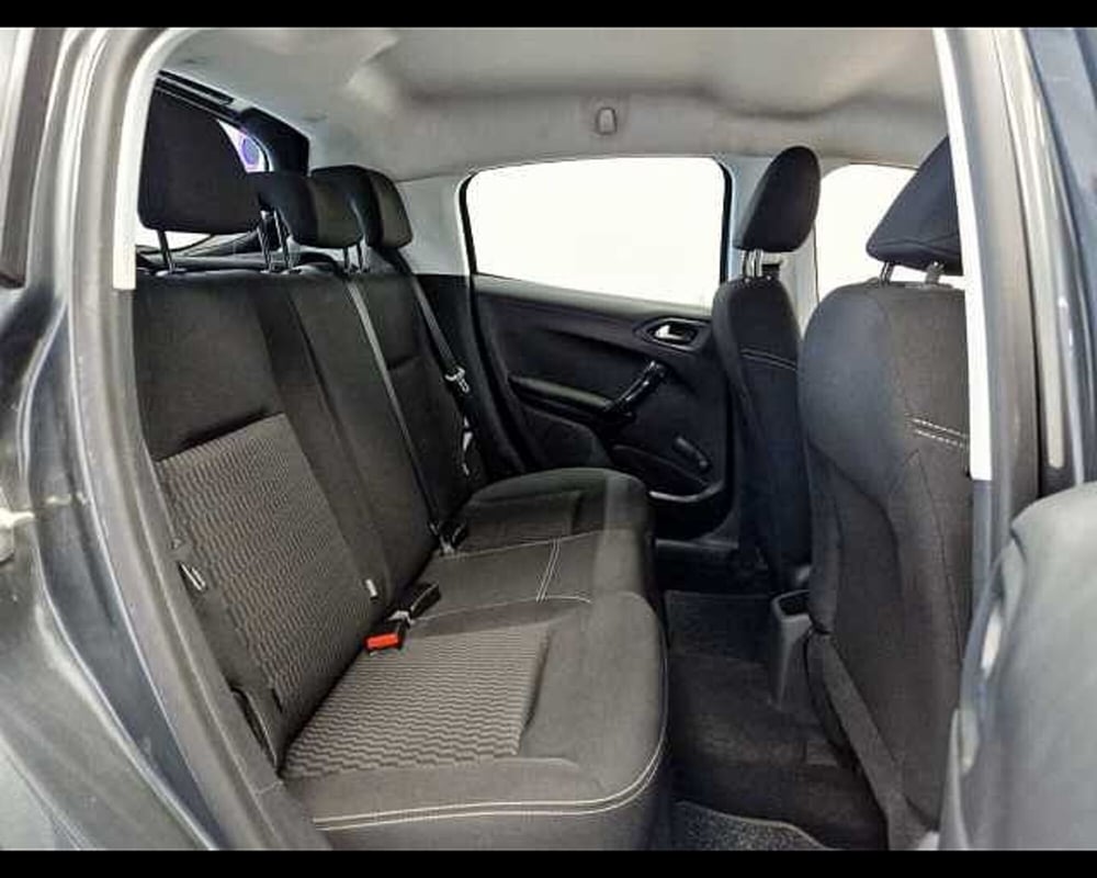 Peugeot 208 usata a Milano (12)