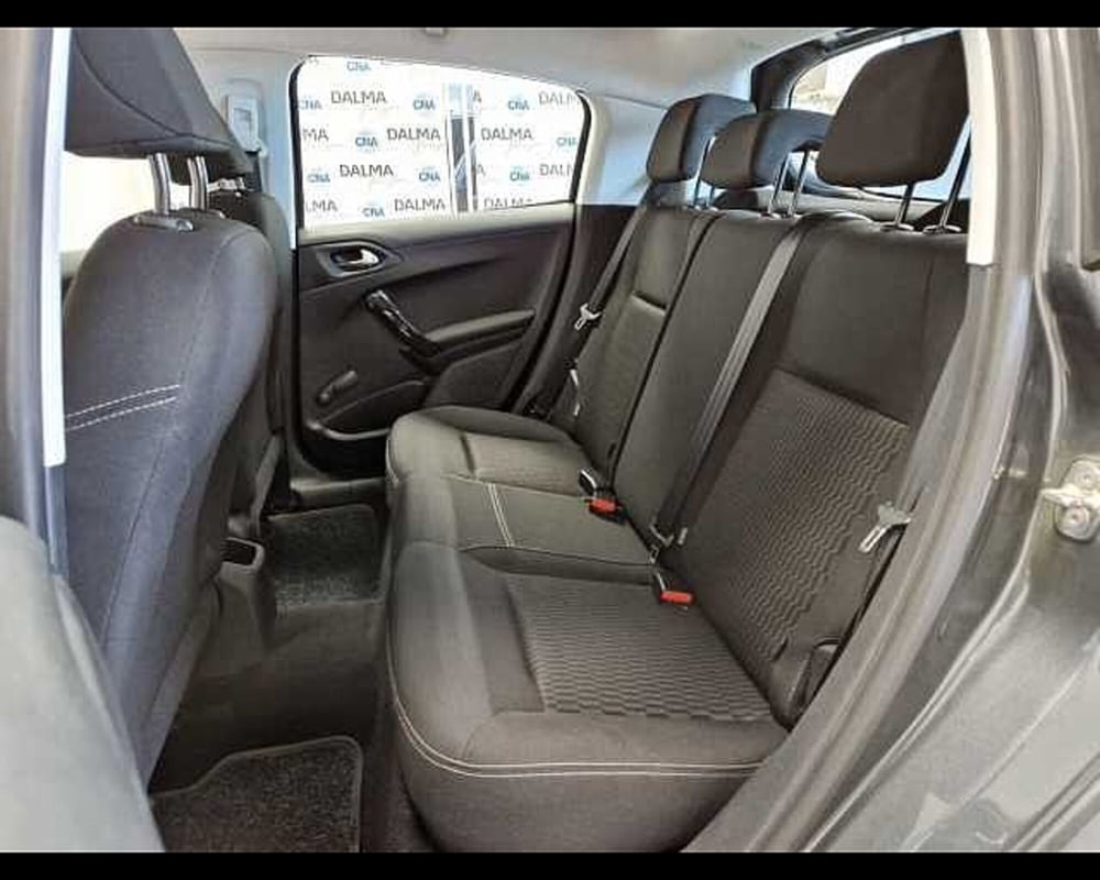 Peugeot 208 usata a Milano (13)
