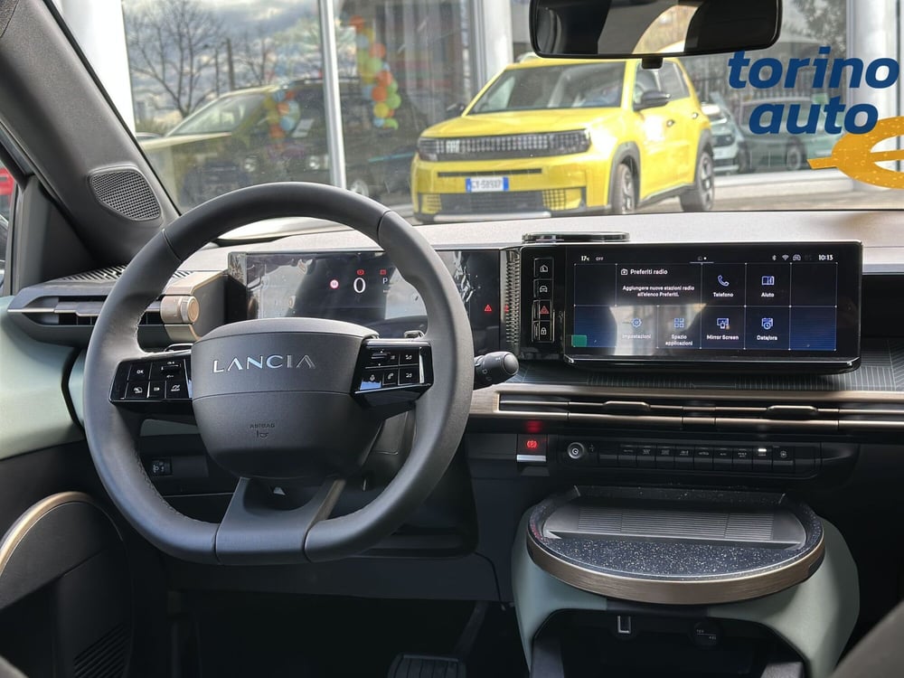 Lancia Ypsilon nuova a Torino (16)