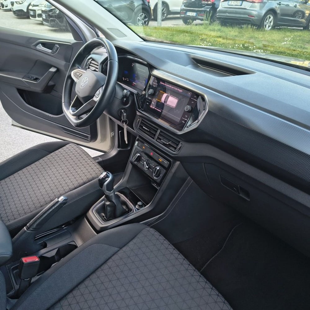 Volkswagen T-Cross usata a Padova (13)