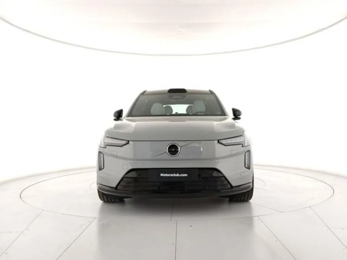 Volvo EX90 nuova a Modena (7)