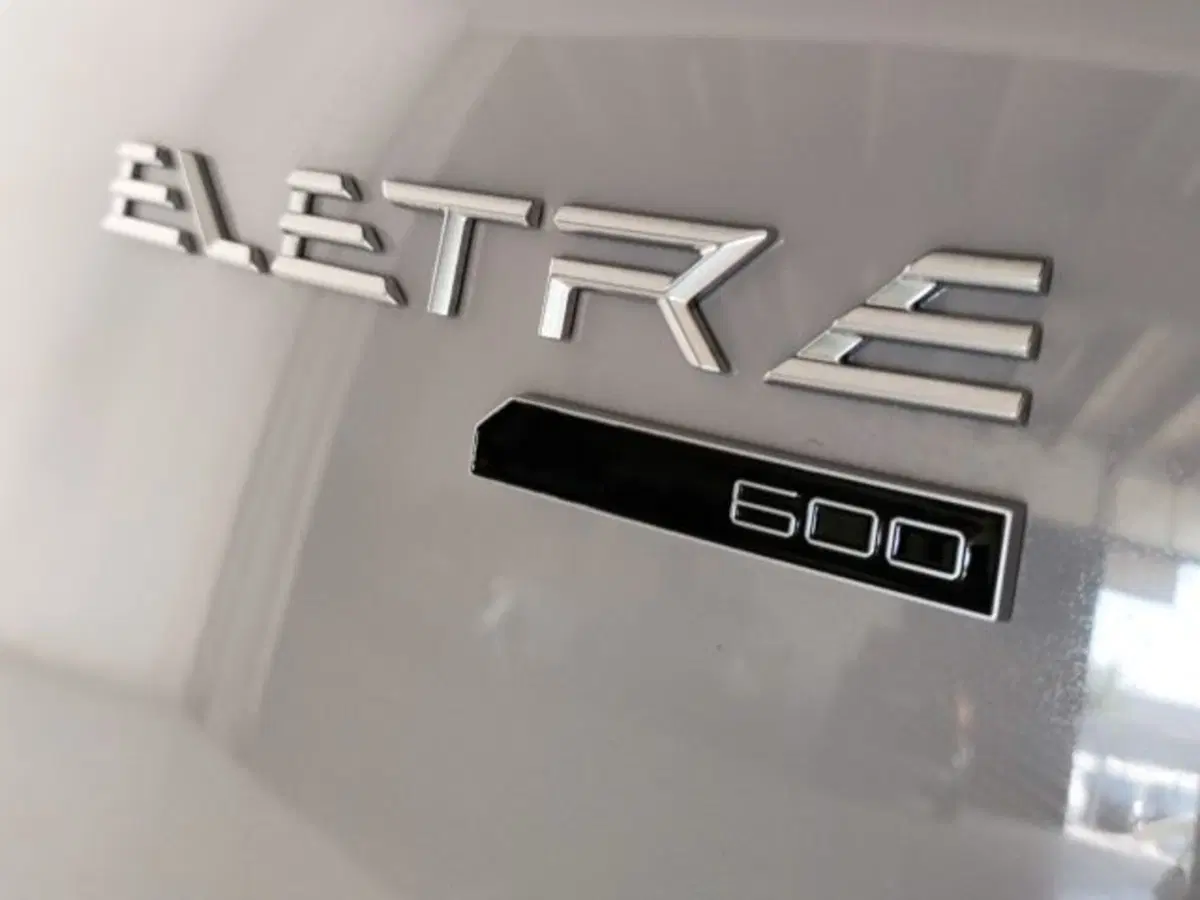 Lotus Eletre nuova a Modena (17)