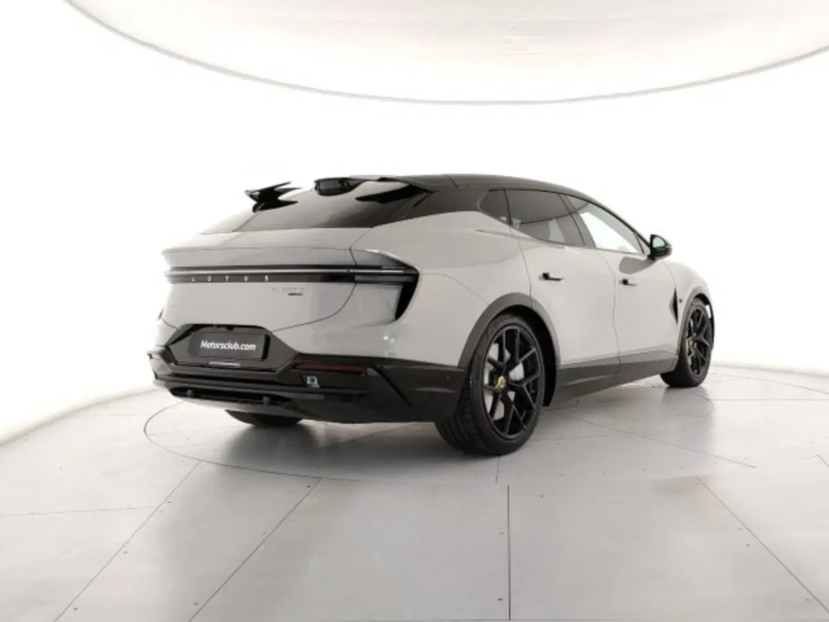 Lotus Eletre nuova a Modena (6)
