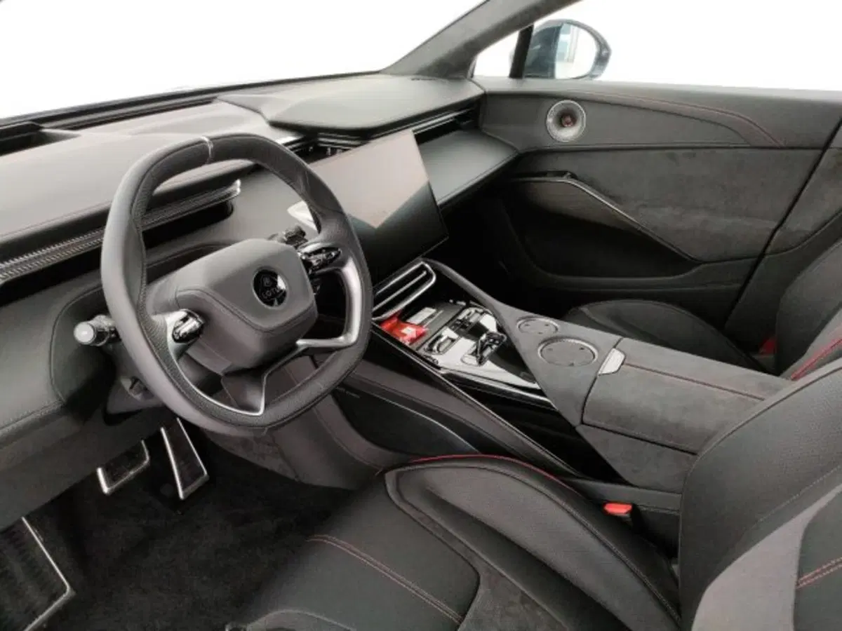 Lotus Eletre nuova a Modena (9)
