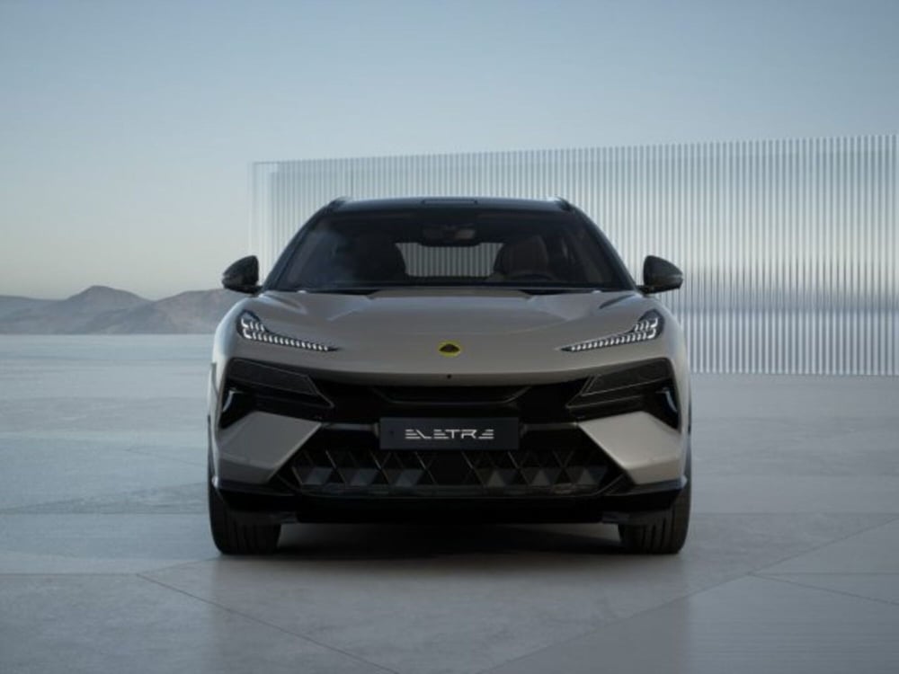 Lotus Eletre nuova a Modena (10)