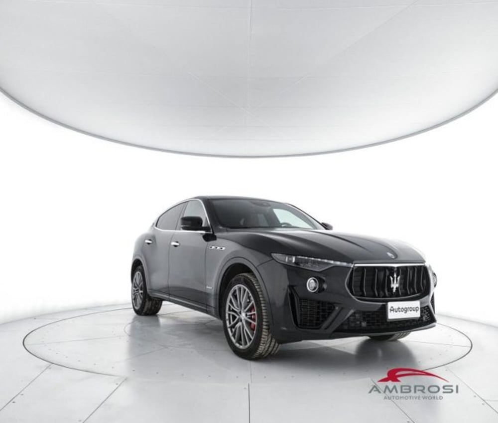 Maserati Levante usata a Perugia (2)