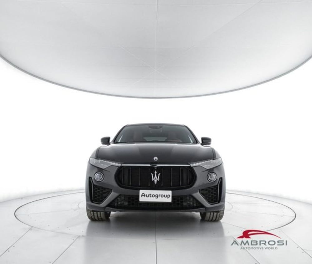 Maserati Levante usata a Perugia (5)