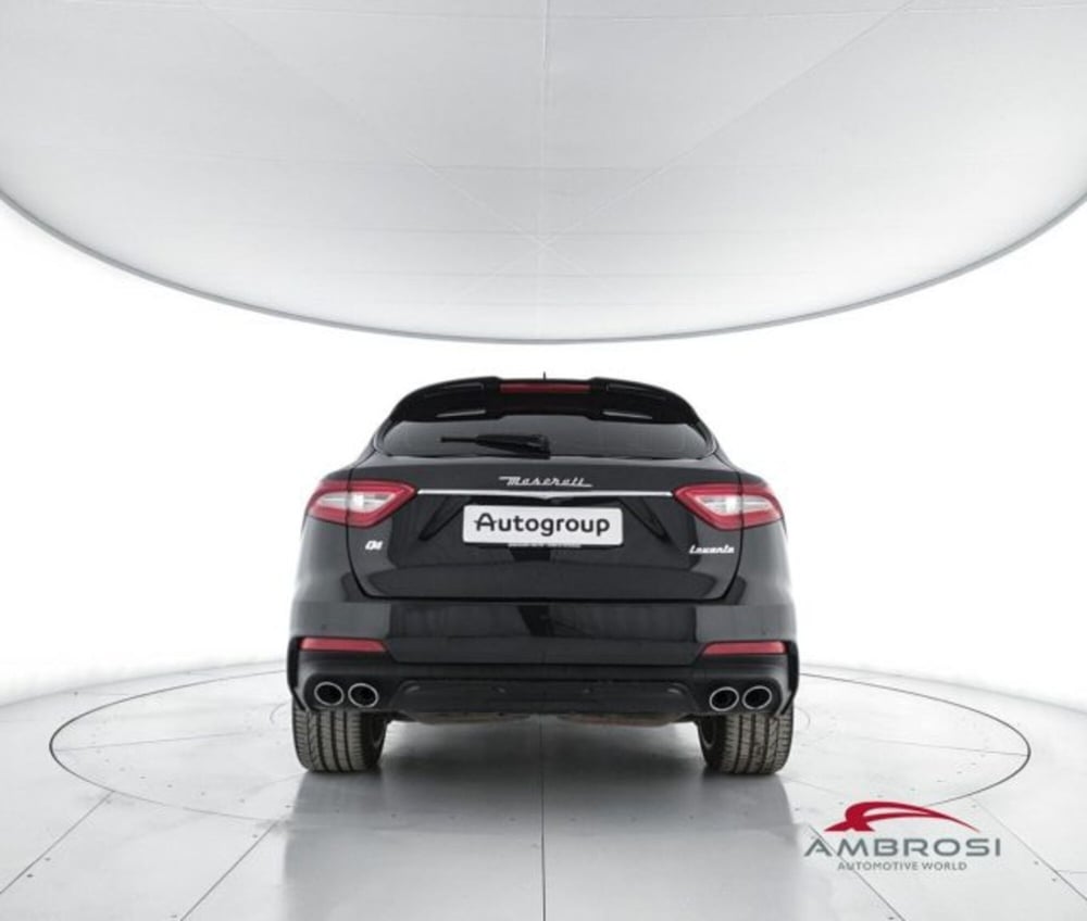 Maserati Levante usata a Perugia (6)