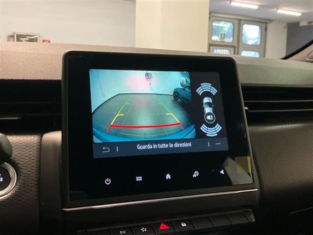 Renault Clio usata a Como (14)