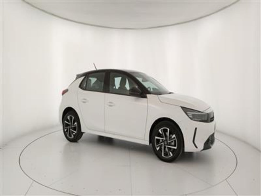 Opel Corsa nuova a Bari (10)