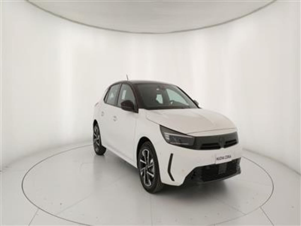 Opel Corsa nuova a Bari (11)