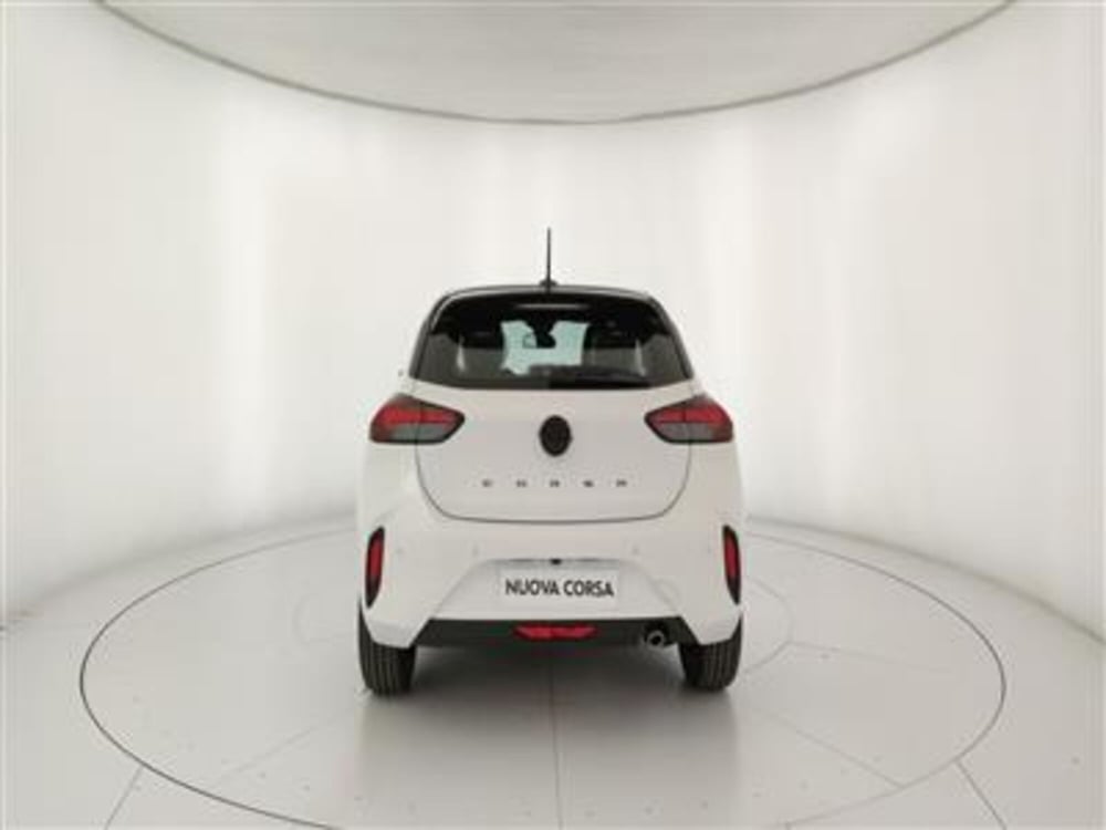 Opel Corsa nuova a Bari (6)