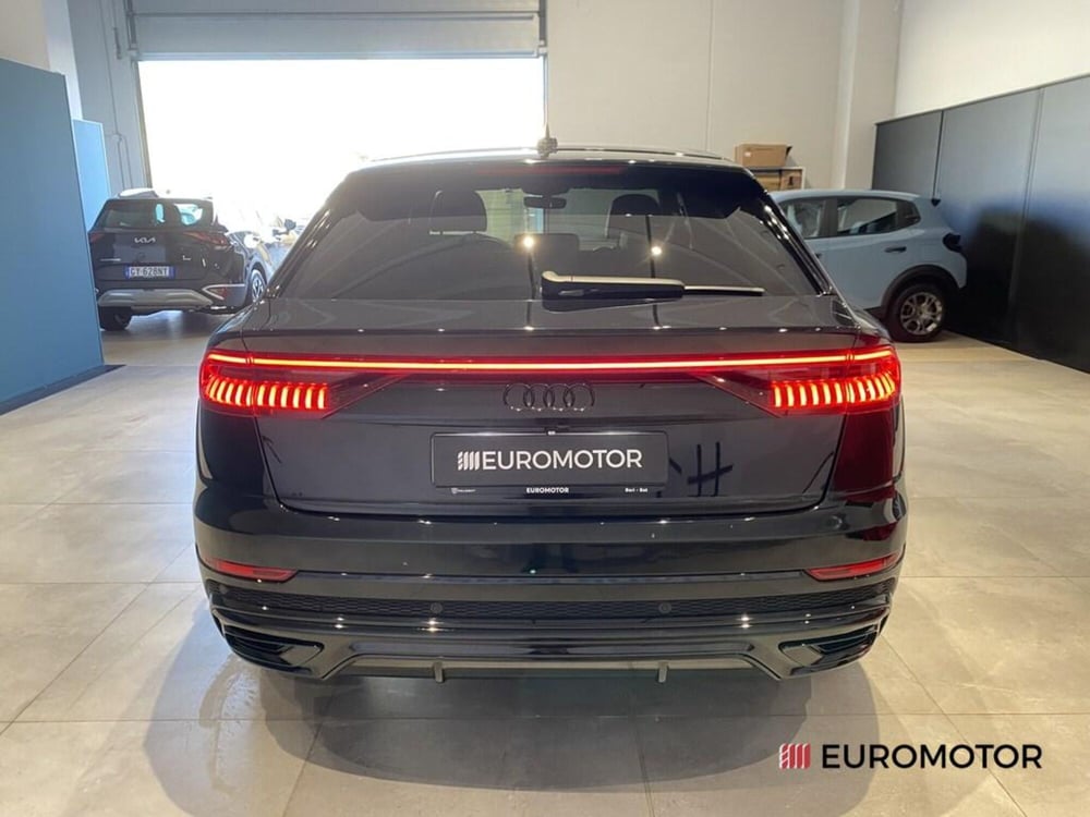 Audi Q8 usata a Bari (10)